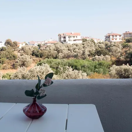 Apartmán Cozy 1 Bedroom Apartment With Balcony *