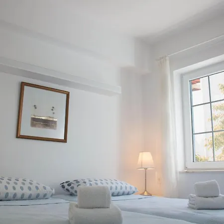 Cozy 1 Bedroom Apartment With Balcony * דטקה
